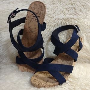 Blue Strapy INC International Concept Wedge Sandals Size 10M Man Made Material